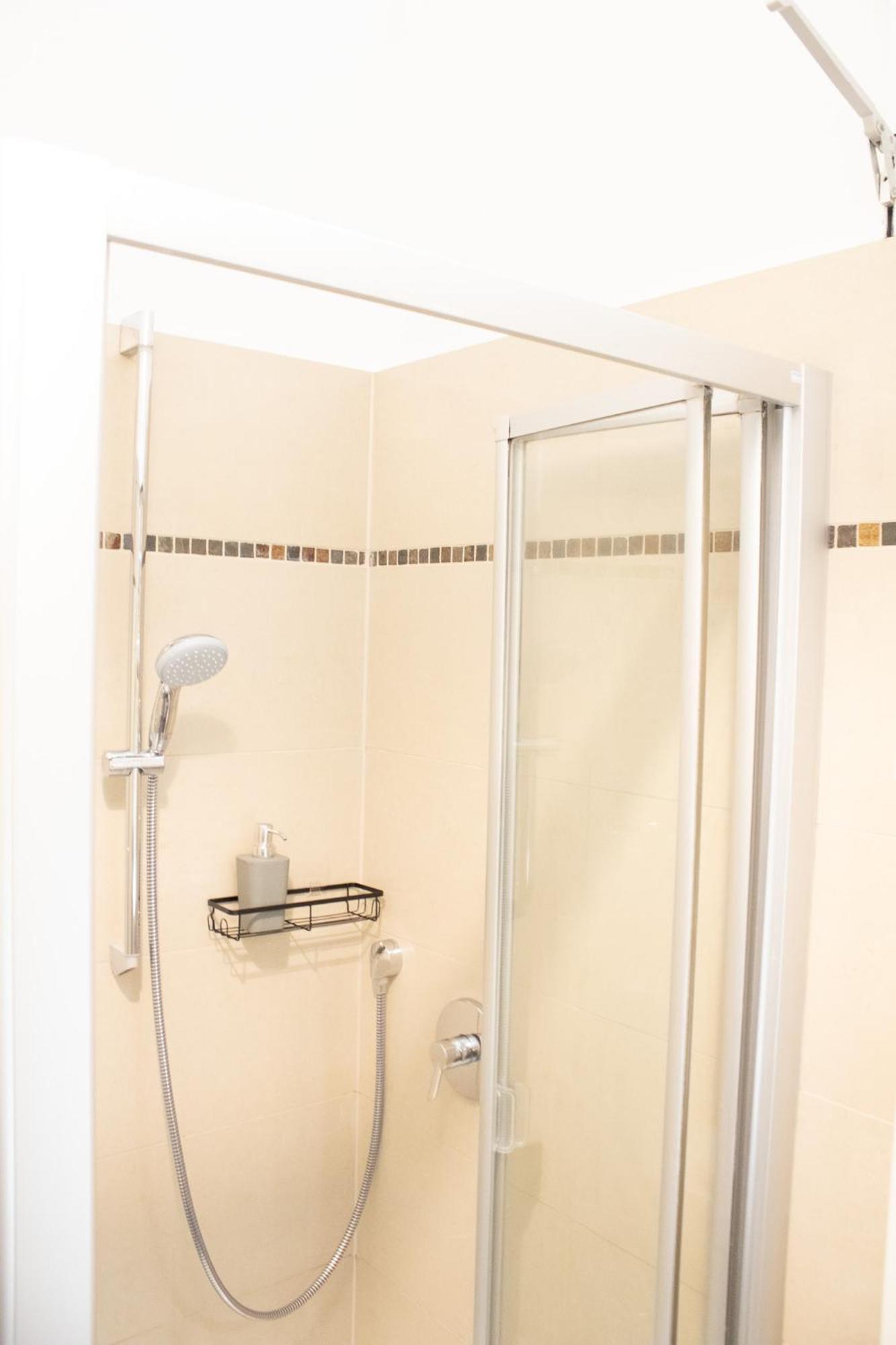 Apartment Wiesbaden Mitte, Zentral Am Park, Congresscenter 5 Min, Bahnhof 10Min Exterior foto